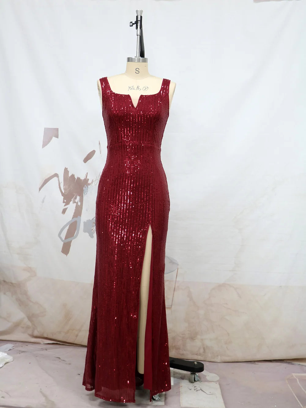 Robe Longue Rouge Paillette chez robe paillette