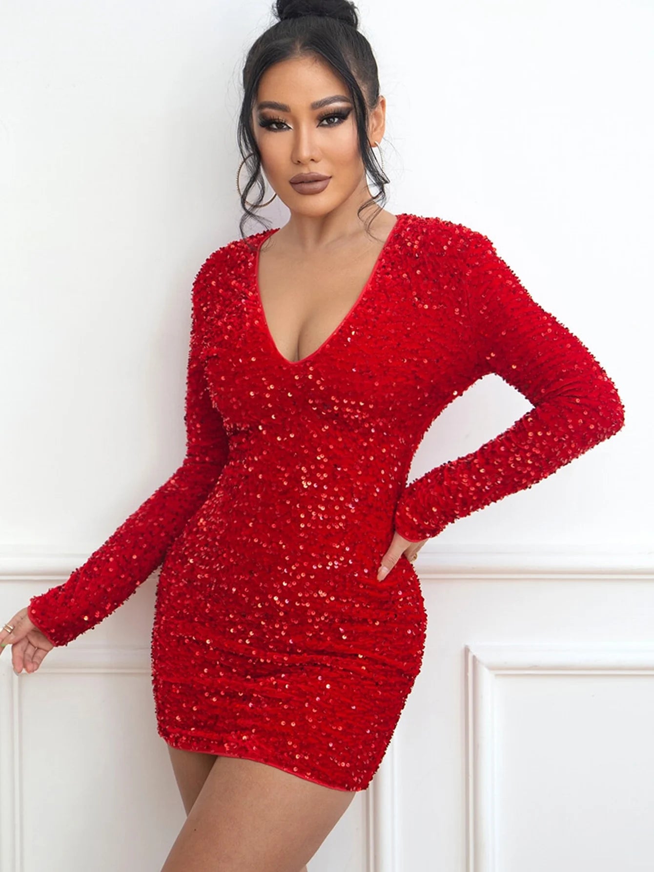Robe Paillette Manche Longue Rouge chez robe paillette